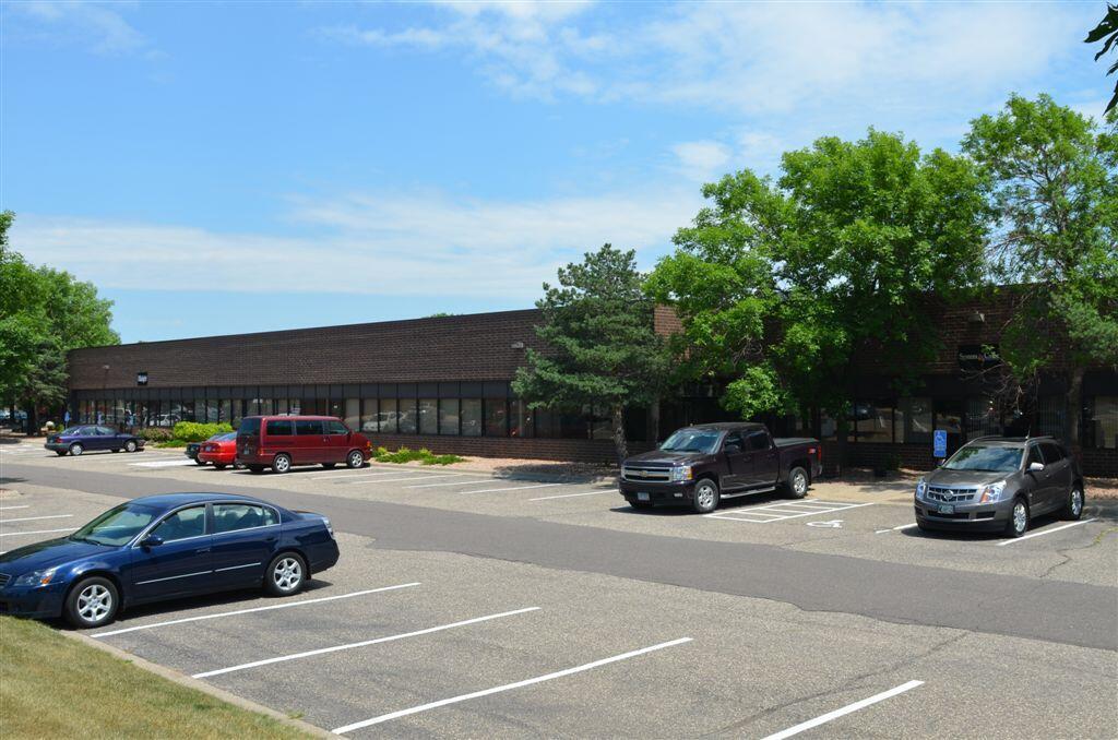 Hennipin Business Center